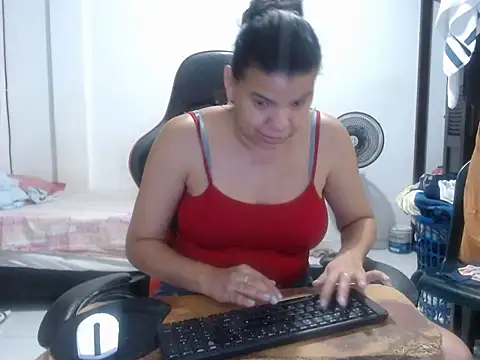 Adriana_0312 webcam