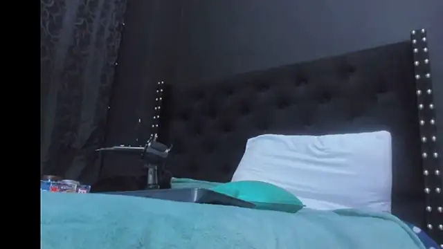 amareto_queen webcam