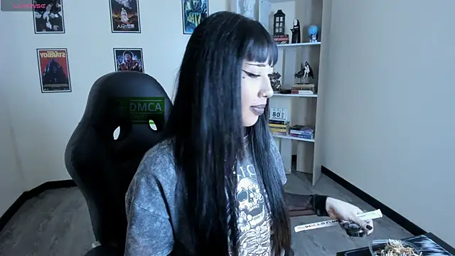 Ravenelle_ webcam