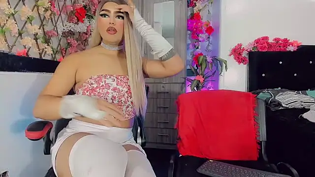 Thiara_veky_ live cam on StripChat