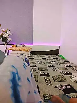 LoveLy-Soneya webcam