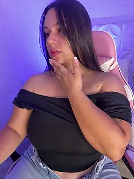 Ivonny_Goldie webcam