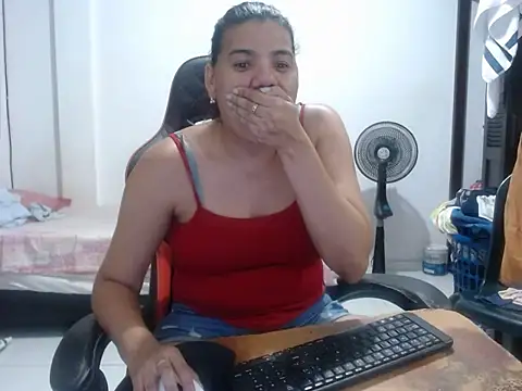 Adriana_0312 webcam