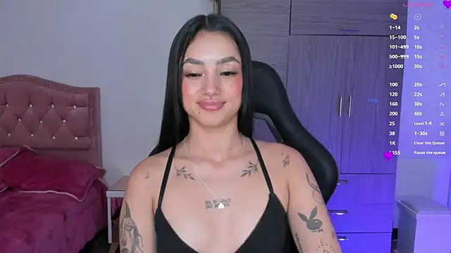 Lizzie_corner_v webcam