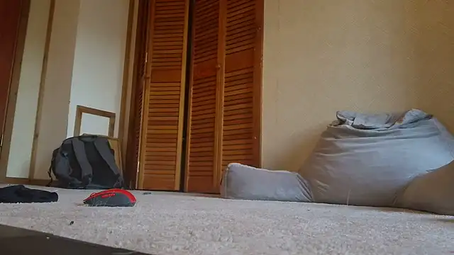 cashmasterzobistone webcam