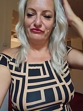 ladytouch - LadyTouch's free webcam - UK Sex Cams