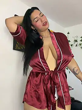 KorinaKovaa live cam on StripChat