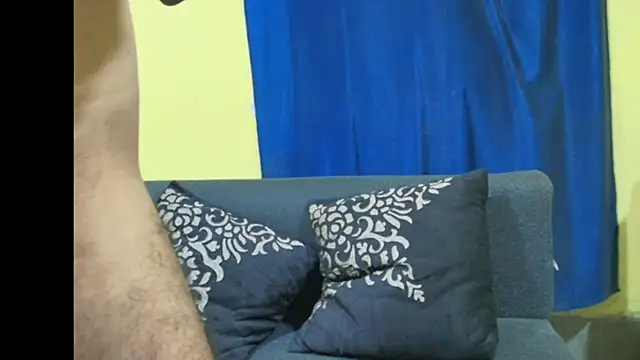 Cute_boy2000 webcam