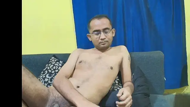 Cute_boy2000 webcam