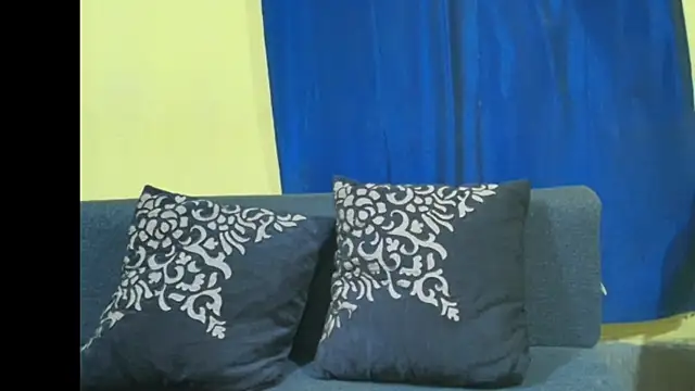 Cute_boy2000 live cam on StripChat