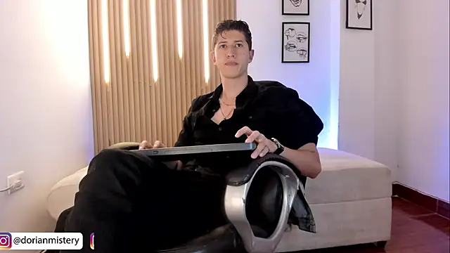 Dorianmistery2322_ webcam