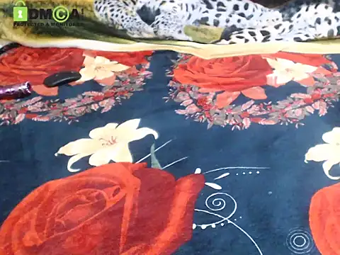 queen_sarah (Ask my age) - fuck pussy and cum