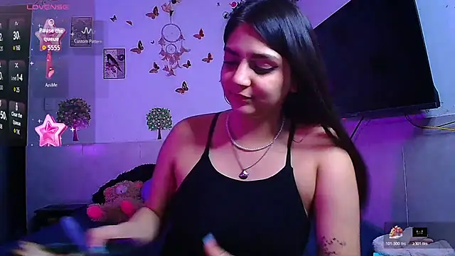 emily_cooper_t live cam on StripChat