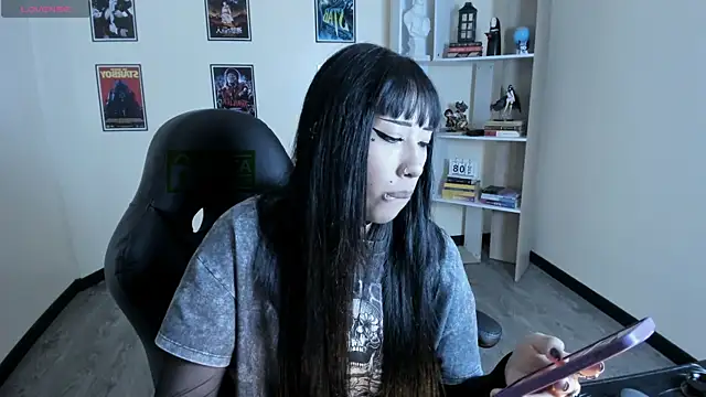 Ravenelle_ webcam
