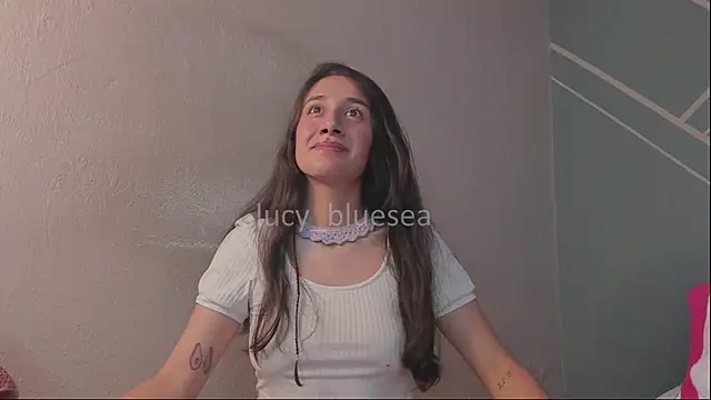 Lucy-Bluesea webcam