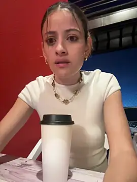 alana15 webcam