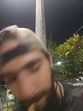 hairy_mannn webcam