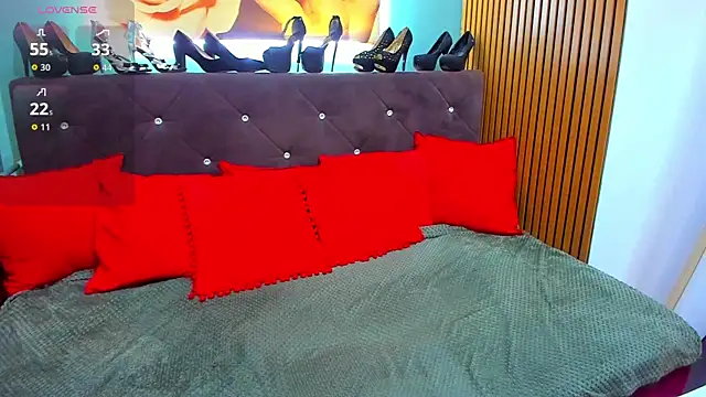 LauraSiin webcam