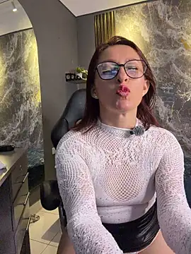 Yelena03 webcam