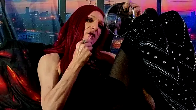 LuvNuk webcam