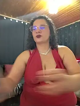 Aleja_Gonzales live cam on StripChat