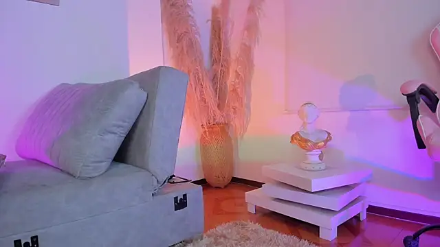 Amelie_Wine webcam