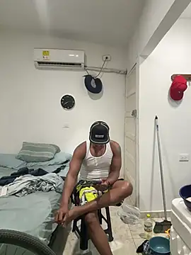 bigdick211292 webcam