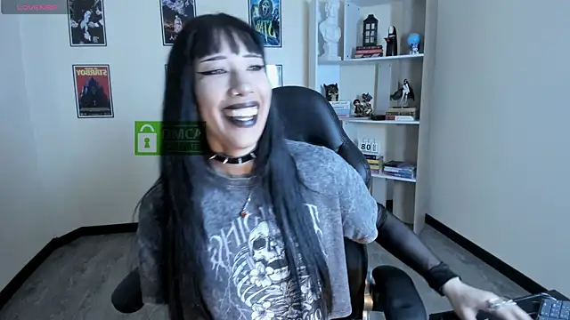 Ravenelle_ webcam