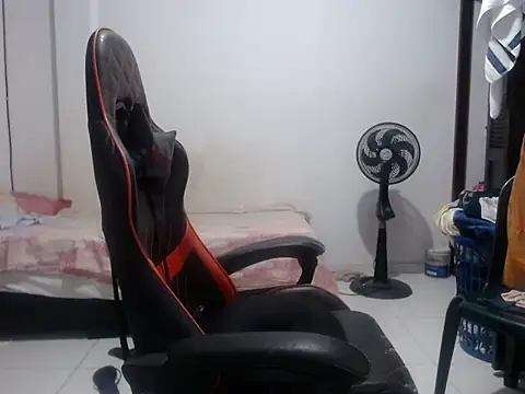 Adriana_0312 webcam
