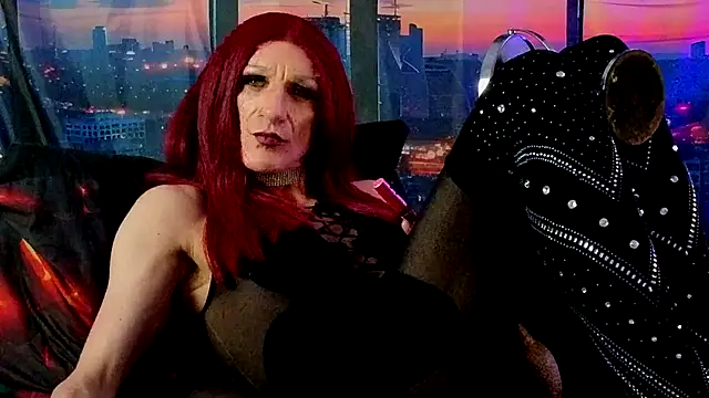 LuvNuk webcam