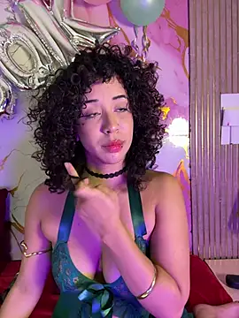 Woo_isDaphne webcam
