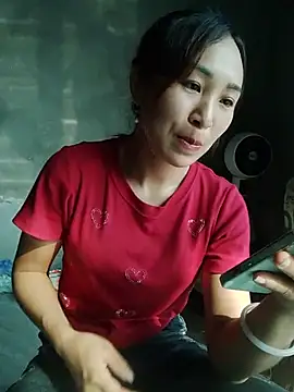 Thobaby112 live cam on StripChat
