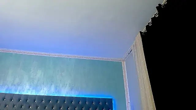 LaraLanee webcam
