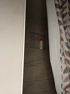 thickkemzz41 (F milf) - Hard cum in the shower 🚿 💦 😜