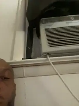 DiggyBurns83 live sex cam