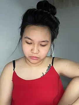 Almira6868 webcam