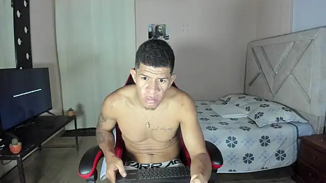 Toptony22 webcam