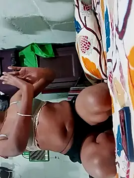 cutiepari live cam on StripChat