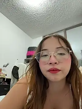 AliciaWhite_nt webcam