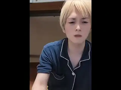 mgnhiroyuki live cam on StripChat