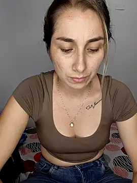Lipzzy_sun20 webcam