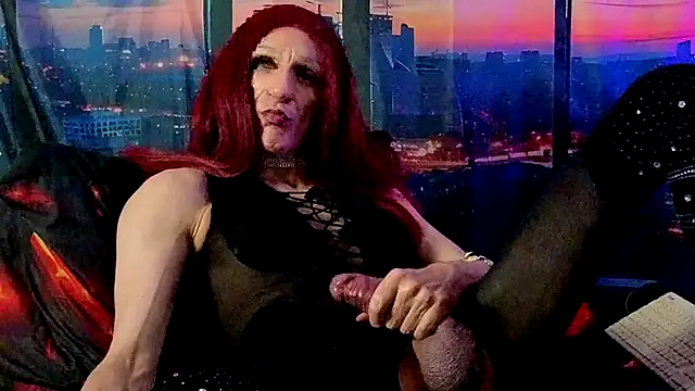 LuvNuk webcam