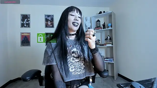 Ravenelle_ webcam