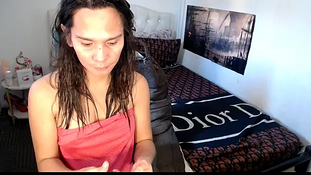 NinaDOM4CUM webcam