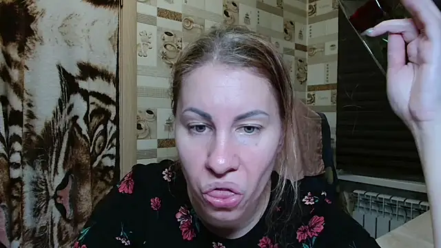 TherestlessKitty 🚊 live nude webcam