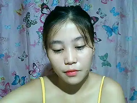 SexyAsianPussy4u webcam