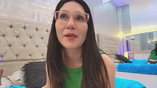 Antonella_Saa live cam on StripChat