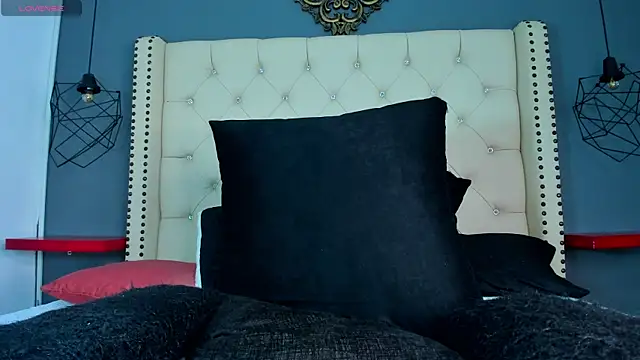 Brillytdoll webcam