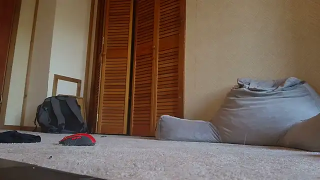 cashmasterzobistone webcam