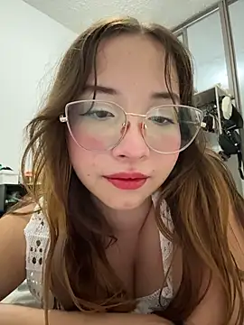 AliciaWhite_nt webcam